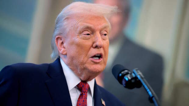 Трамп положительно оценил телефонный разговор с Путиным