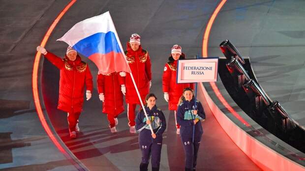 Российские паралимпийцы впервые за 12 лет участвуют в церемонии открытия Игр с флагом