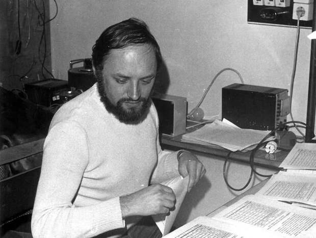 инженер, бумаги
