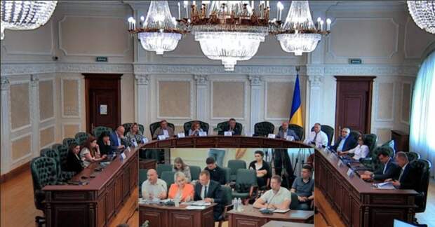 В то время как простой народ воюет против России, вся украинская верхушка безнаказанно ворует...