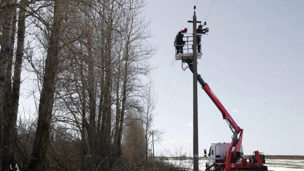 Восстановлено энергоснабжение по основной сети в Подмосковье и Ленбласти