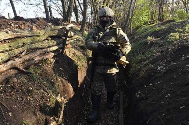 Российские военные доставили гумпомощь жителям Белгородской области