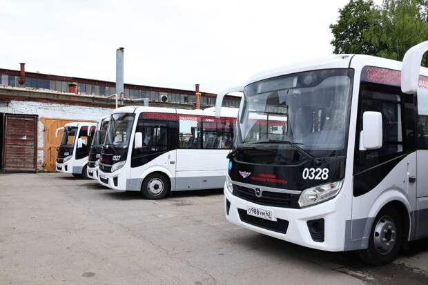 Рязанцы часами ждут маршрутку №99, власти объяснили перебои в работе транспорта