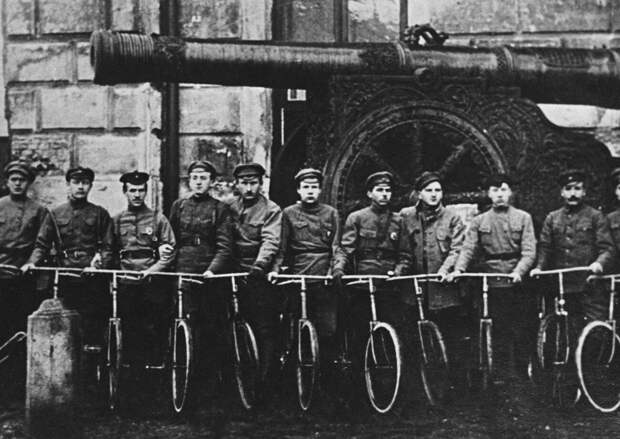 С кем сражались российские велосипедные войска?