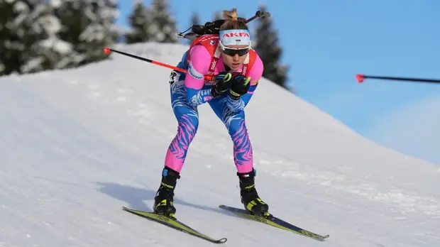 Тихонов назвал прорывом бронзу Резцовой в масс-старте на КМ в Анси