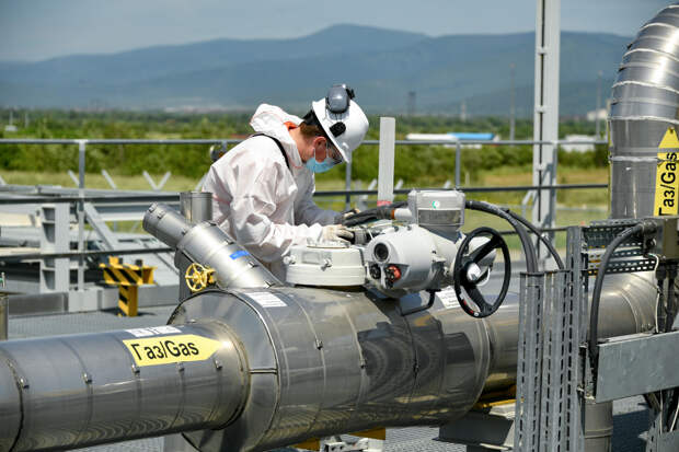 Продажам российского газа в Европу пообещали новый обвал