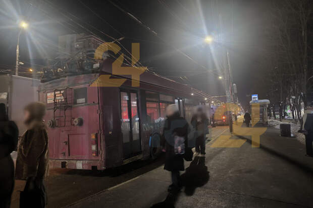 В Туле собралась пробка на Зеленстрое из-за поломки троллейбуса