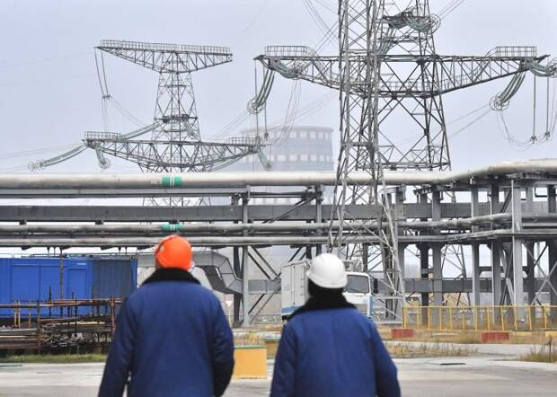 Атака ВСУ оставила Энергодар без тепла, на Запорожской АЭС отключили ЛЭП