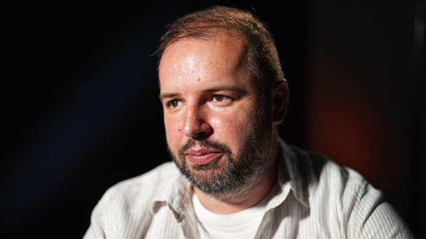 «Он мемный»: сценарист Золотарев о феномене Чака Норриса