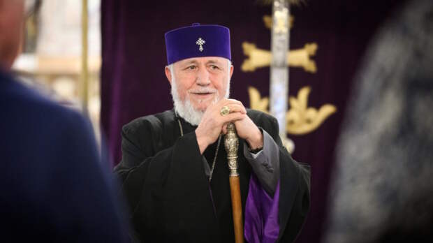 Пашинян заявил, что Католикос всех армян Гарегин Второй вынужден будет уйти