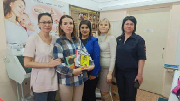 В Новосибирской области сотрудники Госавтоинспекции провели профилактические беседы с гражданами в медицинском учреждении