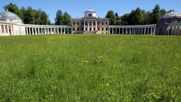 Фестиваль светового искусства «Лайткод-2025 под Торжком посетили около 1,5 тысячи человек