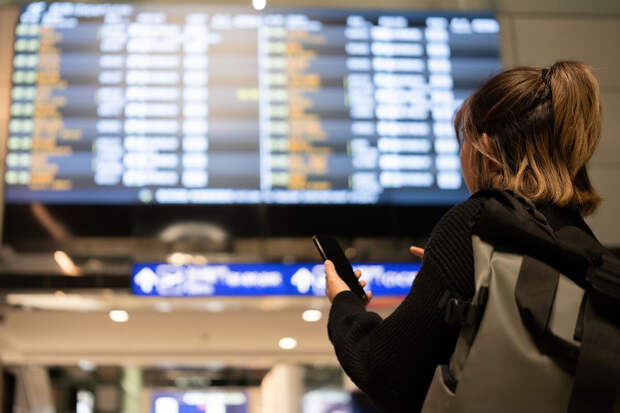 360.ru: школьники не могут вернуться в Россию с языковых курсов в ОАЭ