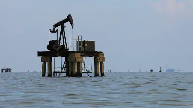 «Продолжают успешно работать под санкциями»: в МИД назвали бессмысленными угрозы США в адрес «Роснефти»