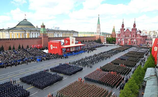 Зеленский в Ереване о 9 мая: Наши дроны могут жужжать над Красной площадью