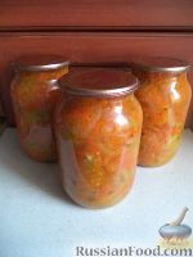 Фото к рецепту: Маринованный салат из зеленых помидоров Фото к рецепту: Маринованный салат из зеленых помидоров