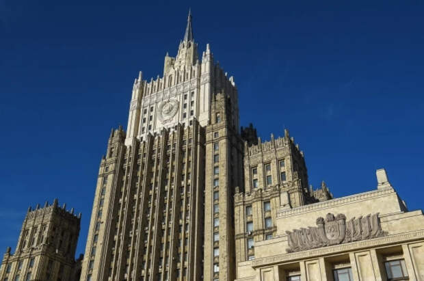 МИД РФ: по инициативе Франции укрепляется «ядерный кулак» против РФ