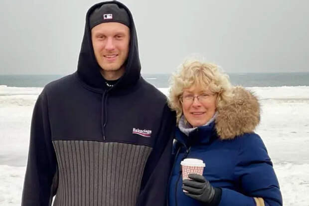 «Чуть ли не в суицидальном состоянии», – тревожные новости о семье Яниса Тиммы