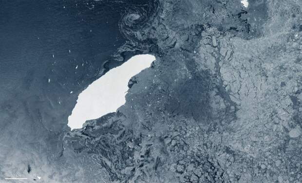 От Антарктиды откололся айсберг размером с область и уже 2 года плывет в сторону Африки