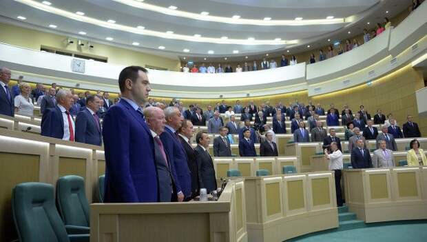 Сенатор предлагает РФ в ответ на санкции торговать с Европой за рубли
