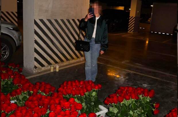 Краснодарец завалил цветами юную даму сердца из Москвы. Кто они — герои романа?