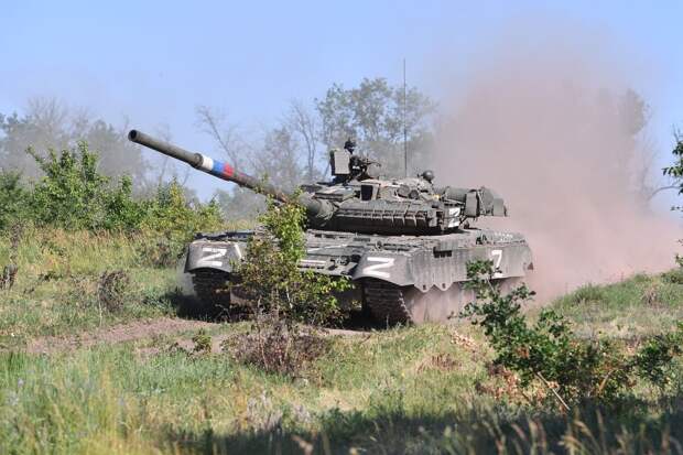 Танкист Белый заявил об эффективности Т-80 против американской БМП Bradley