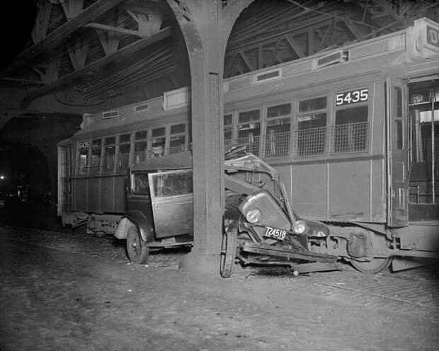 Трагичные и нелепые автомобильные аварии Бостона в 1930-х годах. Фотограф Лесли Джонс