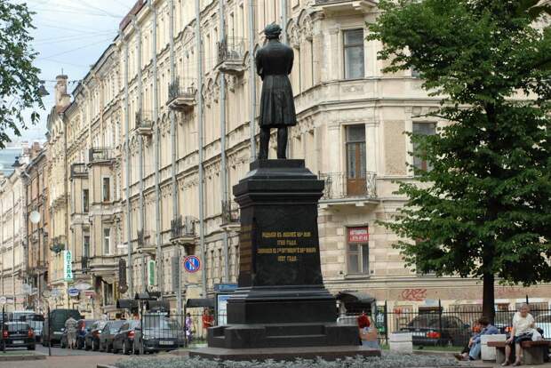Памятник Пушкину. Фото Елены Головань.
