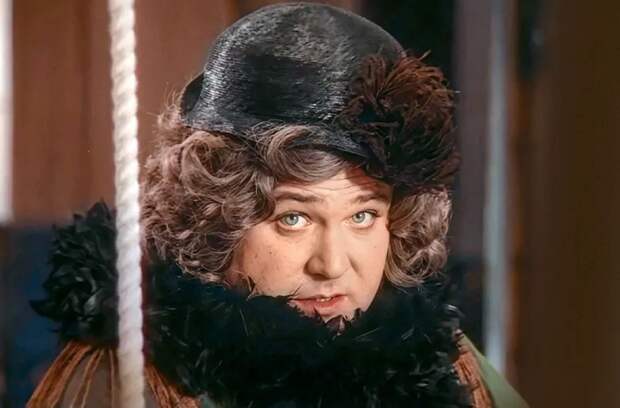 «Я всё стерплю, я не женщина!»: 7 звёзд советского кино, чьи женские образы стали легендой