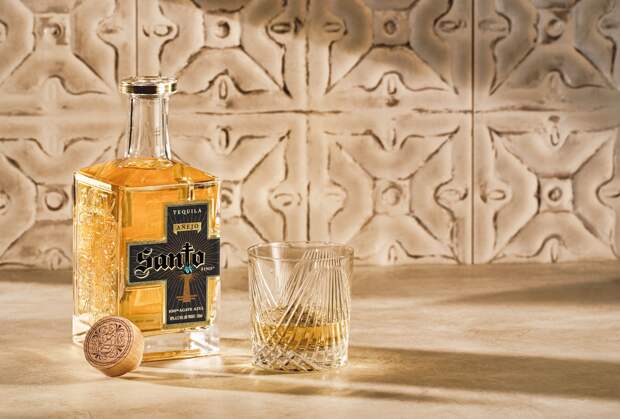 Santo Tequila Añejo