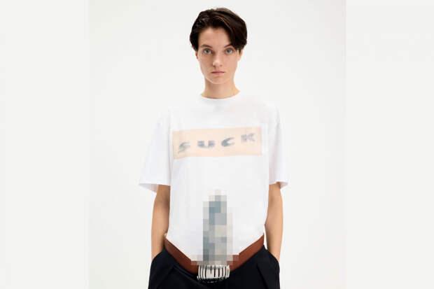 Jean Paul Gaultier выпустил футболку с торчащими из штанов мужскими гениталиями