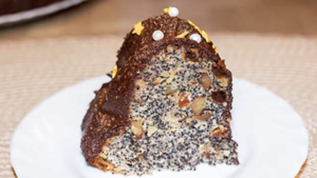 Фото к рецепту: Рождественский кекс с маком Фото к рецепту: Рождественский кекс с маком