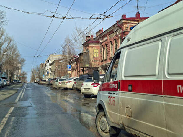 В Краснодарском крае водитель не уступил дорогу скорой помощи. Его уже нашли