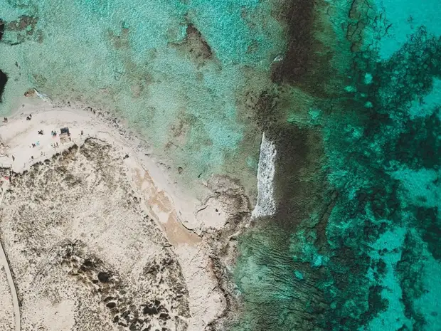 СПАСИБО! За всё тебя благодарю! - История настоящей любви — к Родине и друг к другу. - Почему говорят «вот где собака зарыта»? - Второстепенные цели. Притча. - Завораживающие аэрофото со всех уголков Земли. - О ФУТБОЛЕ.