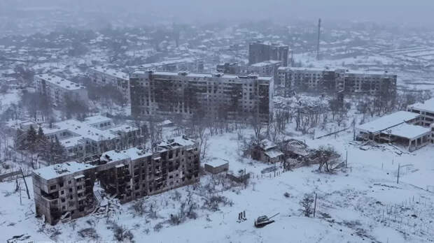Танки на улицах: опубликованы фото городских боев в Купянске
