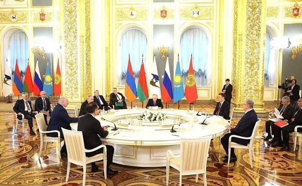 Владимир Путин провел переговоры с премьером Армении Николом Пашиняном