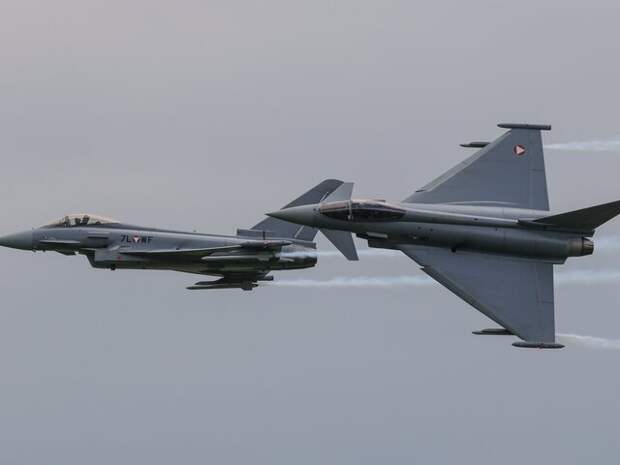 Польша подняла в воздух истребители на фоне якобы активности РФ на Украине