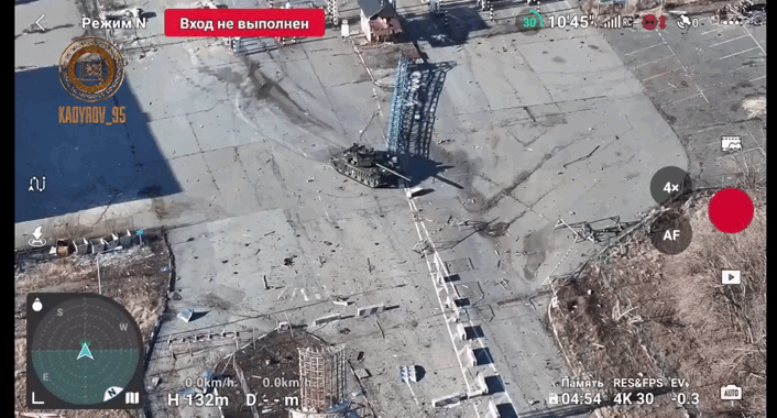 Противник наивно полагал, что сумеет запросто зайти к нам на танках. Ошибочка вышла... Видео Рамзана Кадырова. 