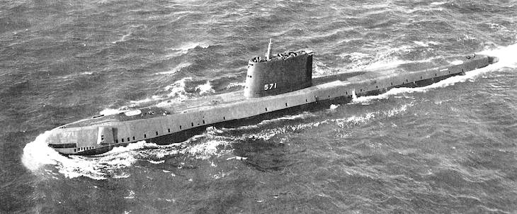 Самая большая подводная лодка и история создания субмарин (8 фото)